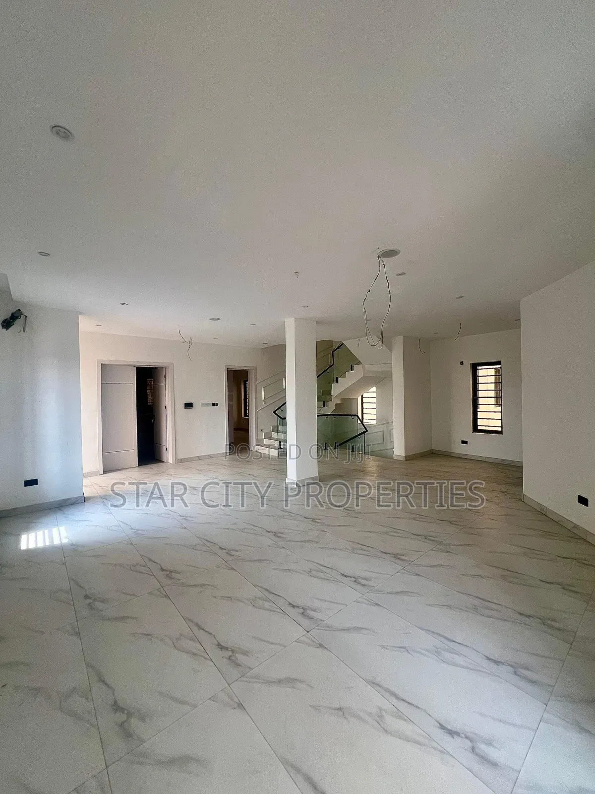 5bdrm Duplex in Omole Phase 1 for sale in Omole Phase 1