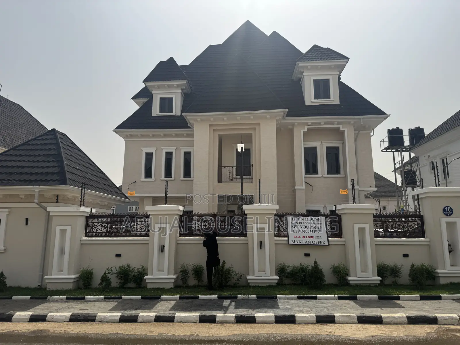 7bdrm Duplex in Efab Metropolis, Karsana for sale in Karsana