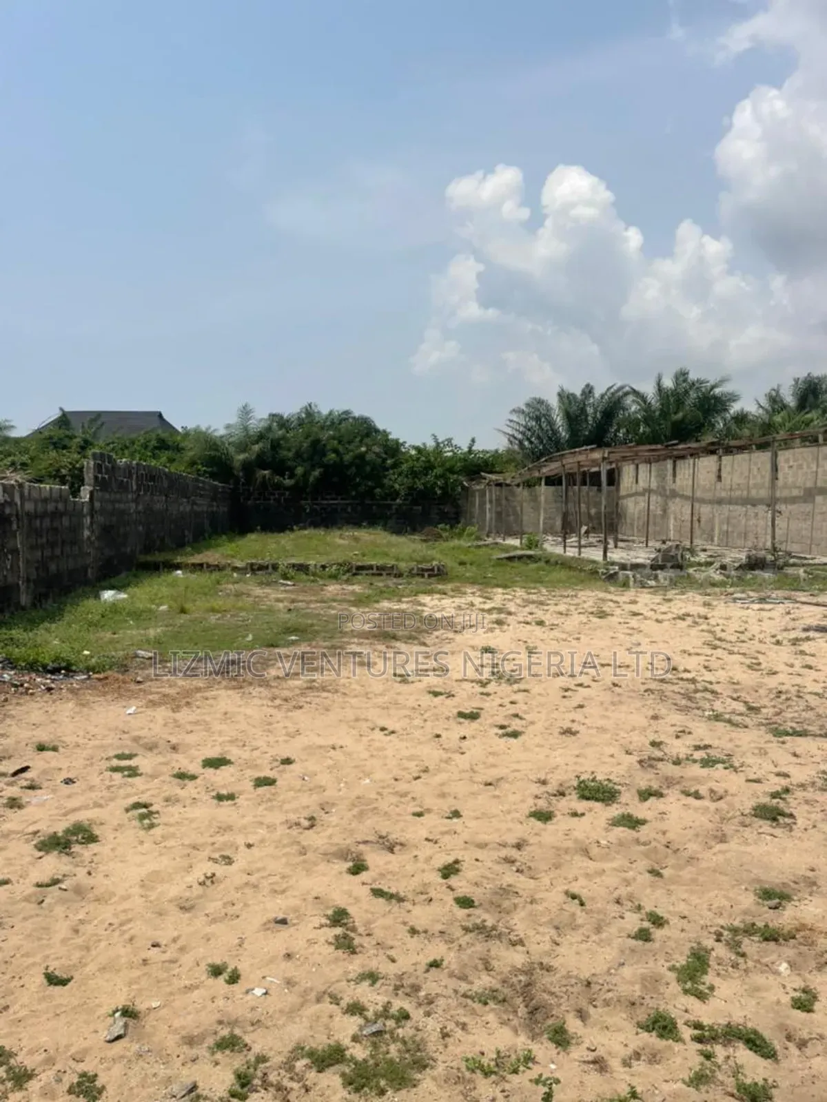3bdrm Bungalow in Ilege Lcda, Lekki Expressway for sale in Lekki Expressway