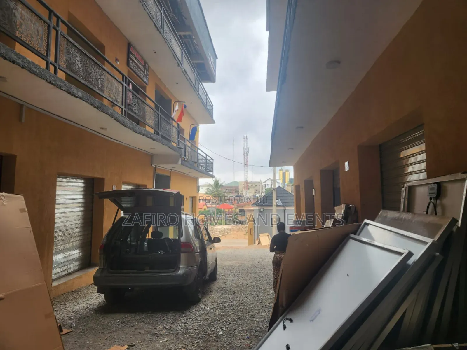 Commercial Shops for Rent at Dugbe Alawo in Ibadan