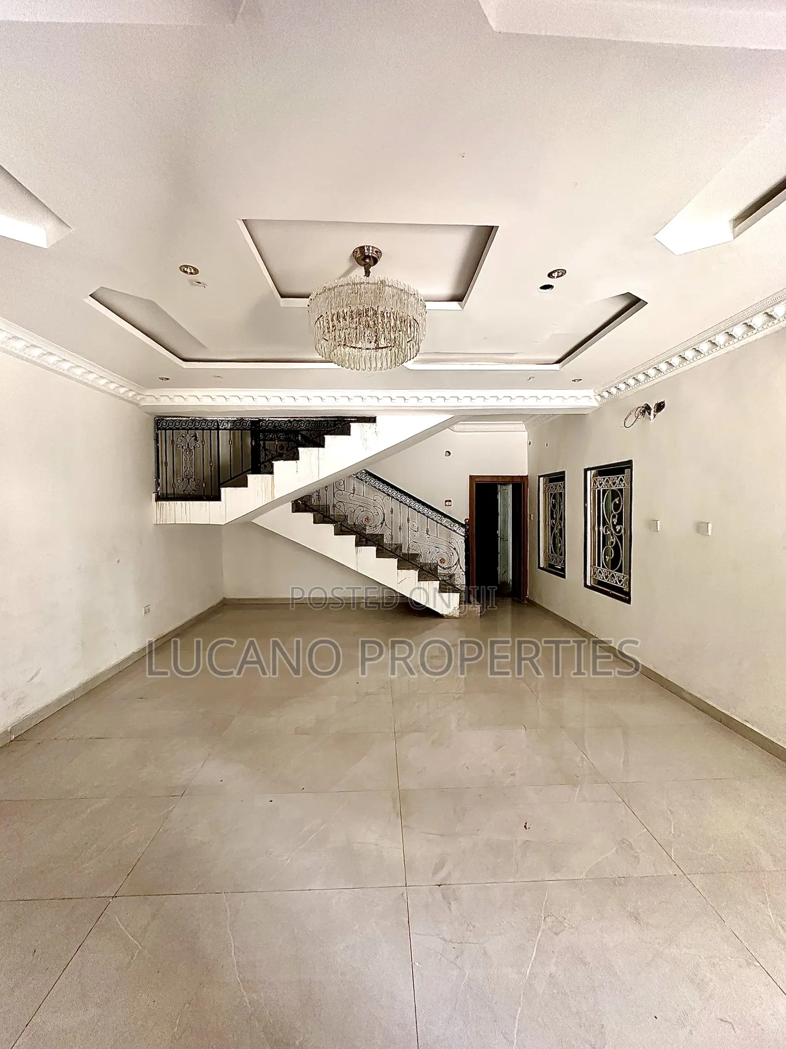 5bdrm Duplex in Wuse District for sale in Zone 4 / Wuse