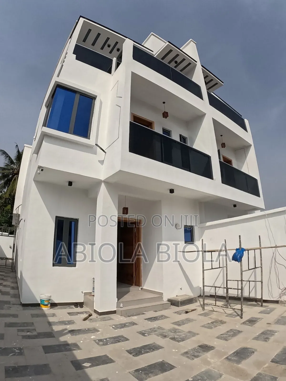 Furnished 4bdrm Duplex in Solebo Estate, Ikorodu Garage for sale in Ikorodu Garage