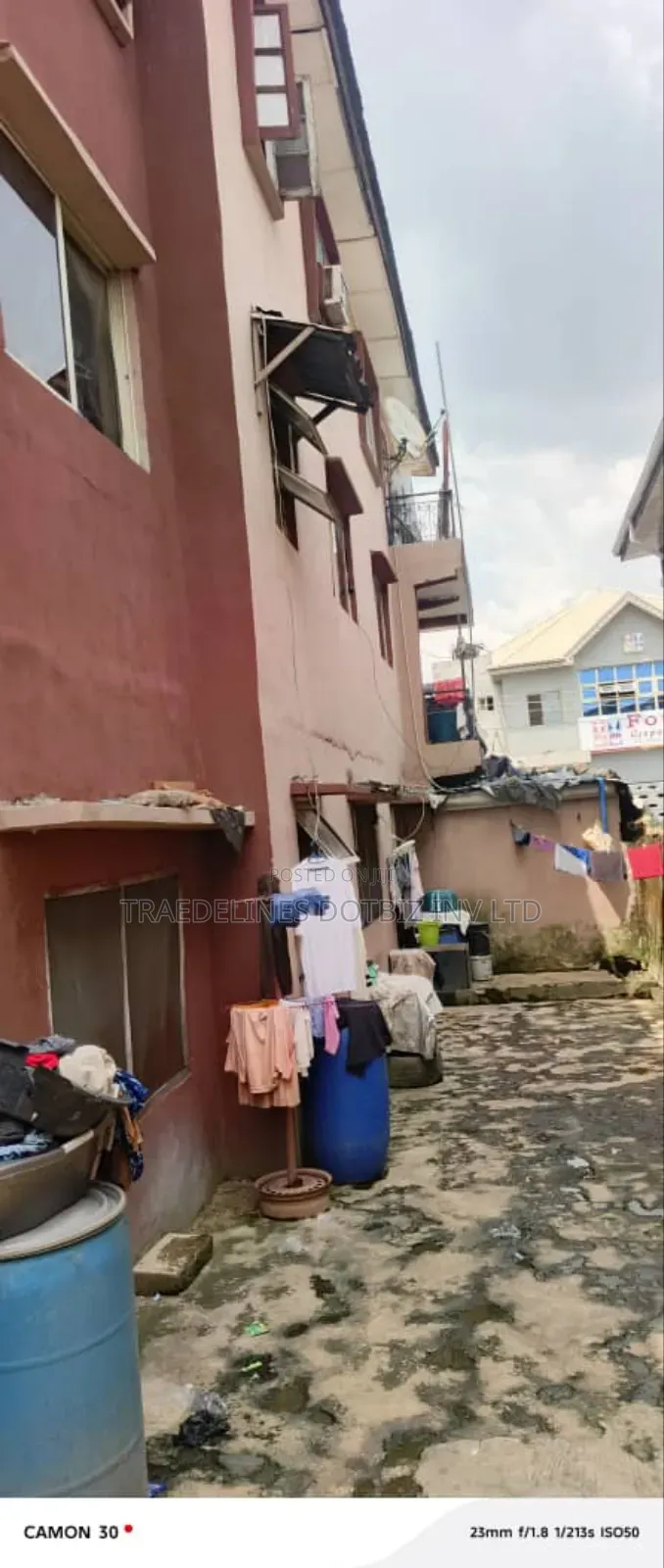 20bdrm Apartment in Ilupeju for sale in Ilupeju