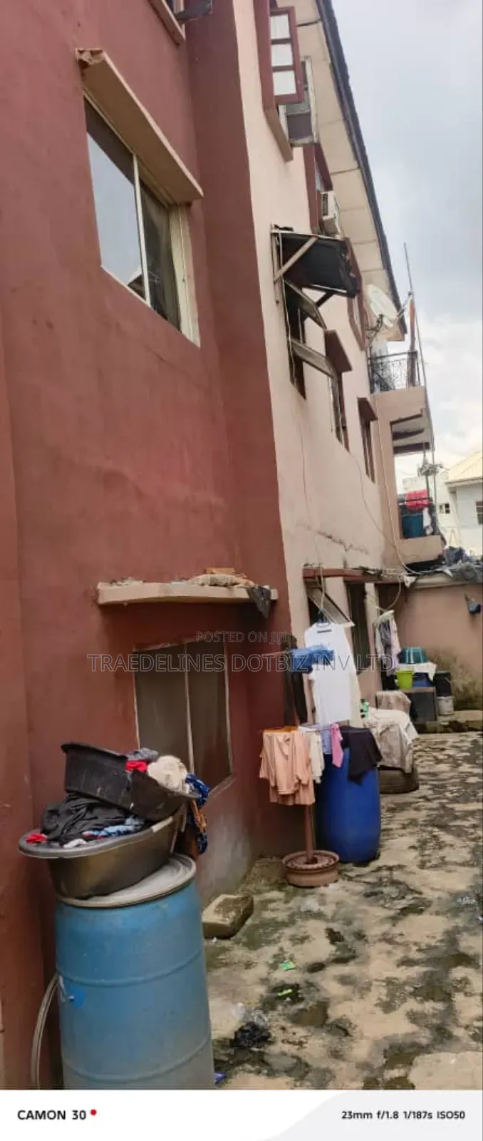 20bdrm Apartment in Ilupeju for sale in Ilupeju