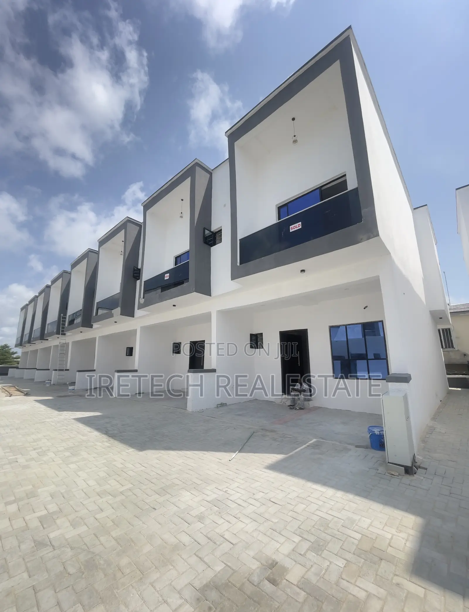 3bdrm Townhouse/Terrace in Ajah by Abraham, Off Lekki-Epe Expressway in Off Lekki-Epe Expressway