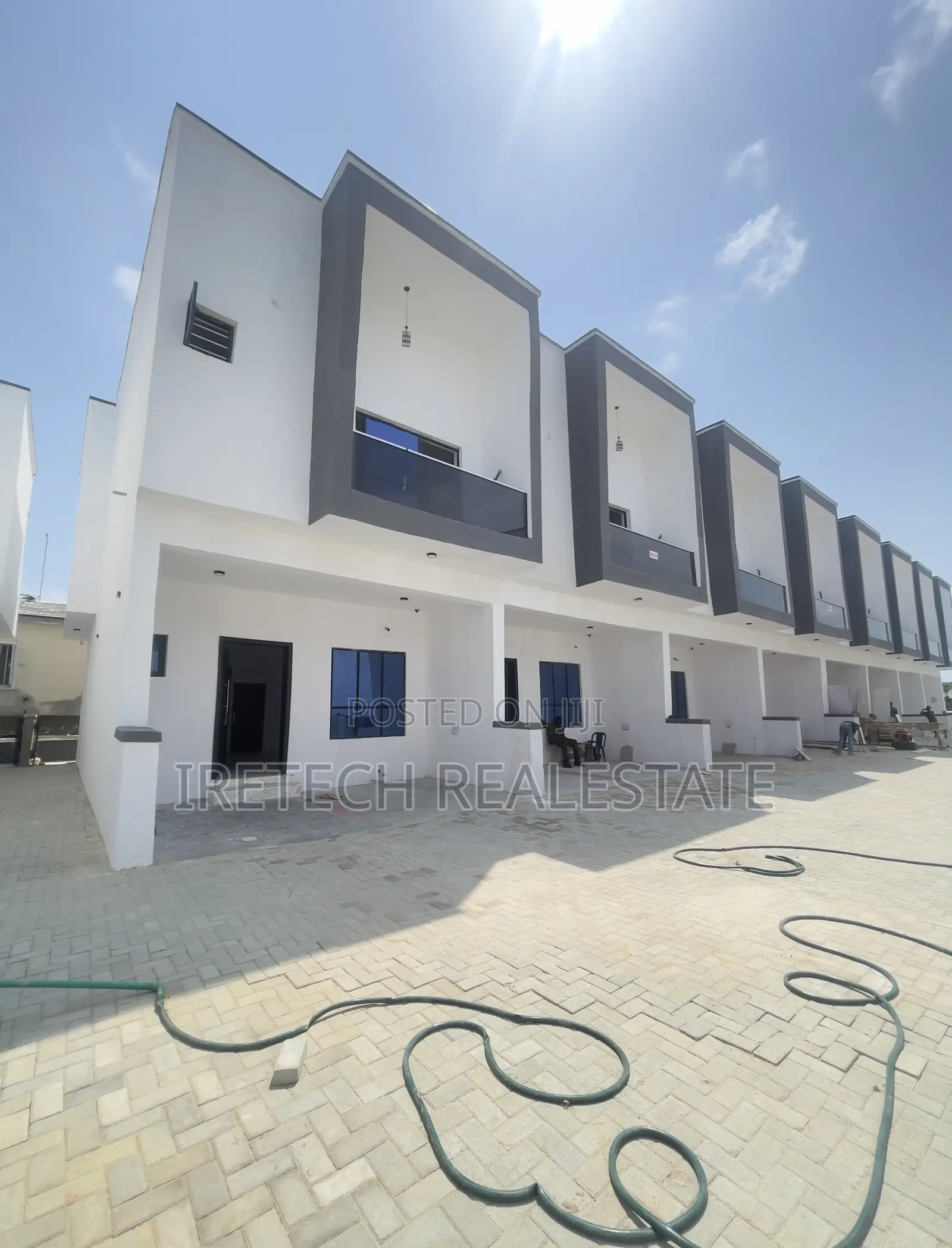 3bdrm Townhouse/Terrace in Ajah by Abraham, Off Lekki-Epe Expressway in Off Lekki-Epe Expressway