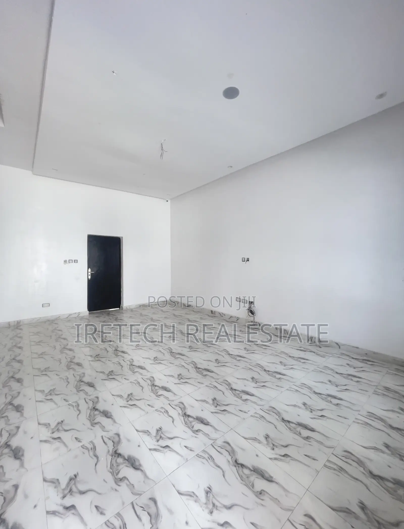 3bdrm Townhouse/Terrace in Ajah by Abraham, Off Lekki-Epe Expressway in Off Lekki-Epe Expressway