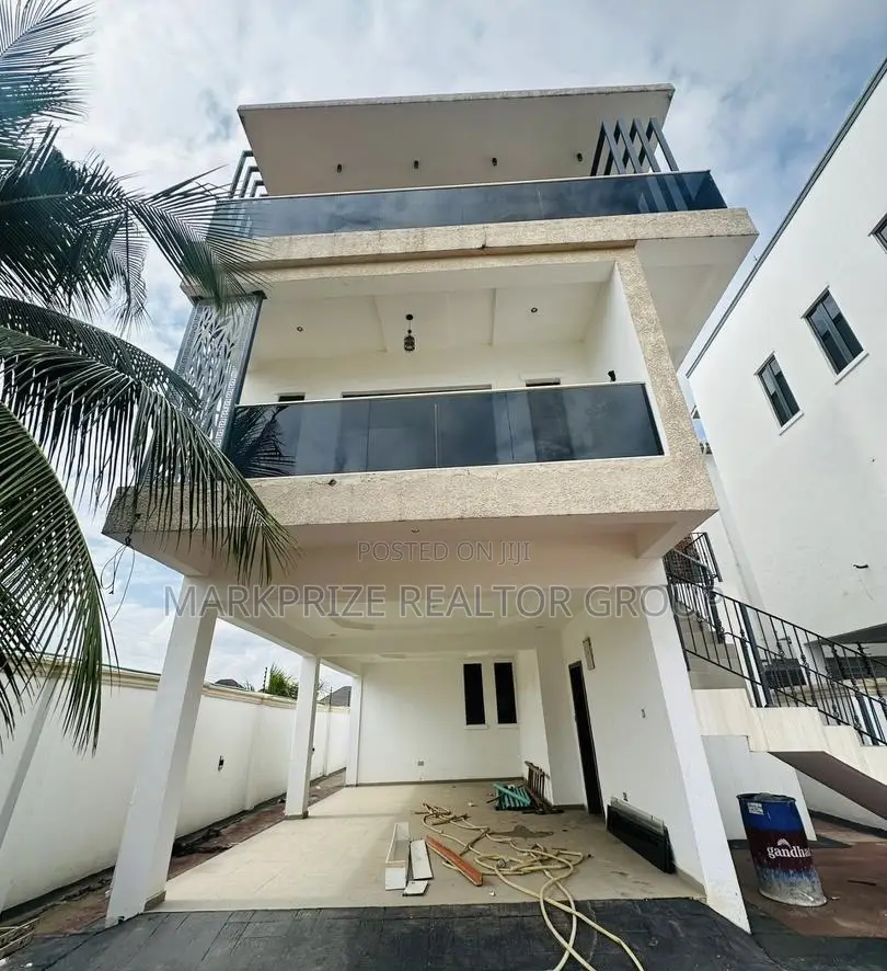 5bdrm Duplex in Magodo Phase 2 Lagos for sale in Magodo