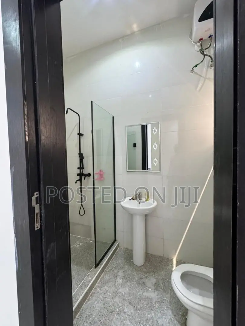 4bdrm Duplex in Royal Pine Estate, Lekki Phase 2 for sale in Lekki Phase 2