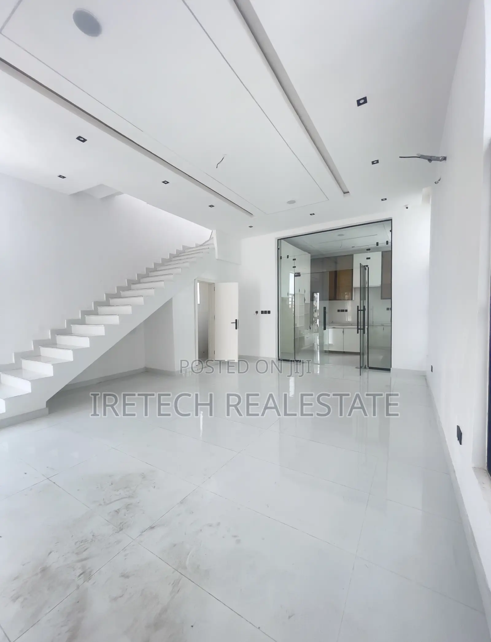 4bdrm Duplex in Ajah Olokonla Axis, Off Lekki-Epe Expressway for sale in Off Lekki-Epe Expressway