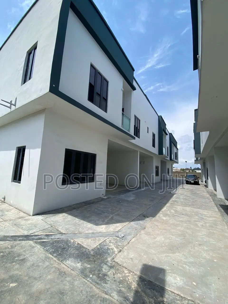 4bdrm Duplex in Orchid Lekki for sale in Lekki Phase 2