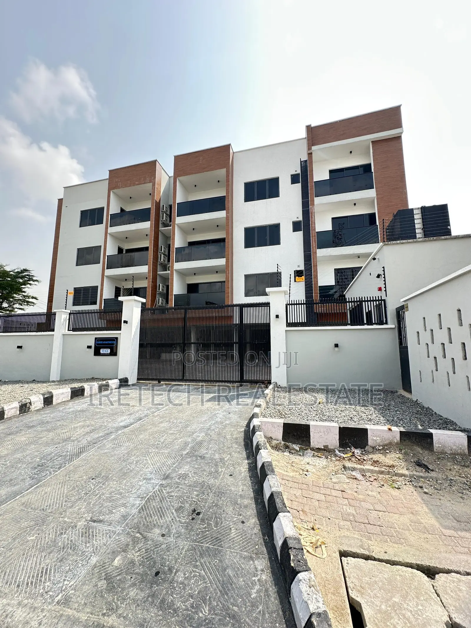 2bdrm Apartment in Lekki Phase 1 for sale in Lekki Phase 1
