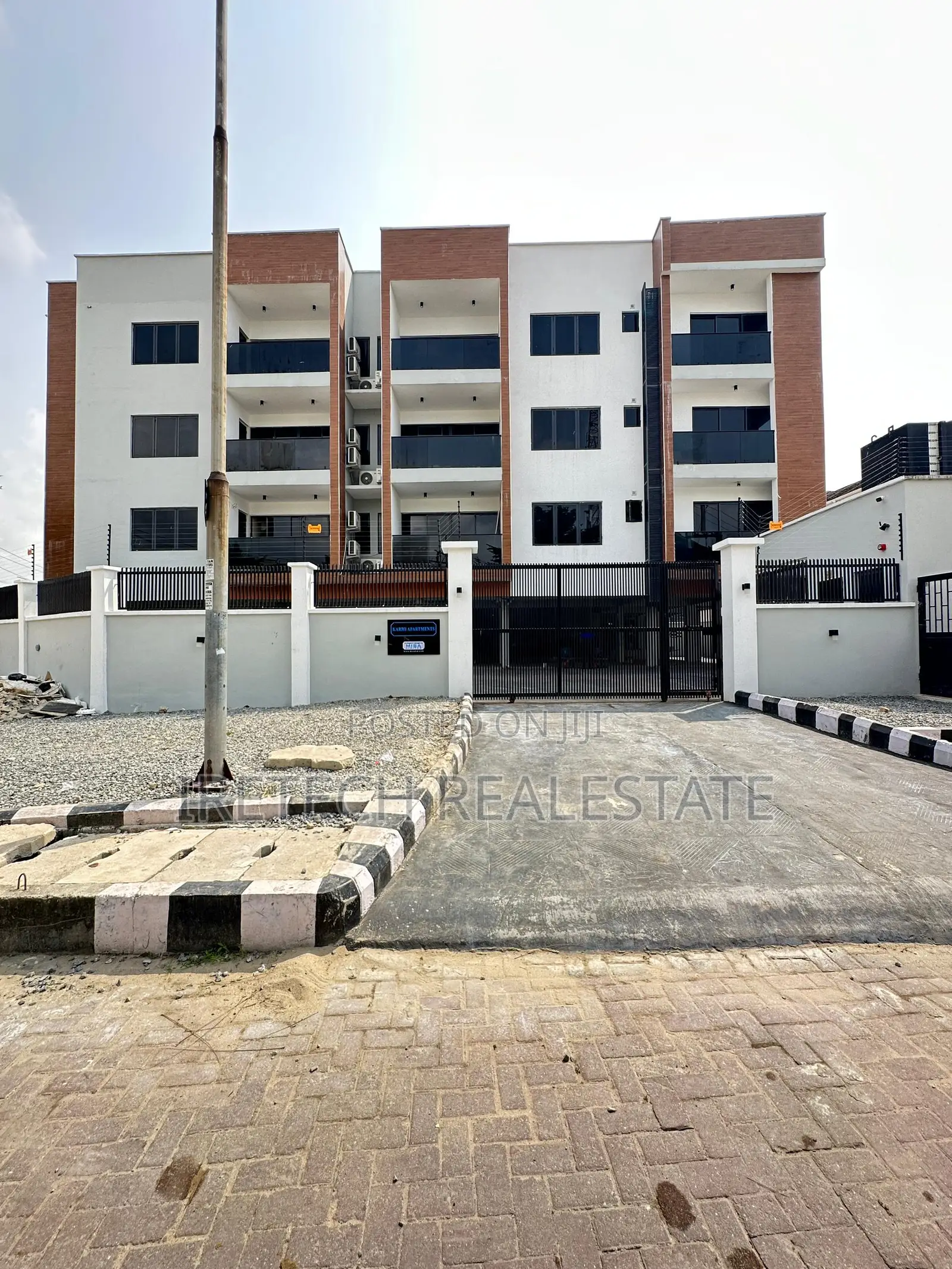 2bdrm Apartment in Lekki Phase 1 for sale in Lekki Phase 1