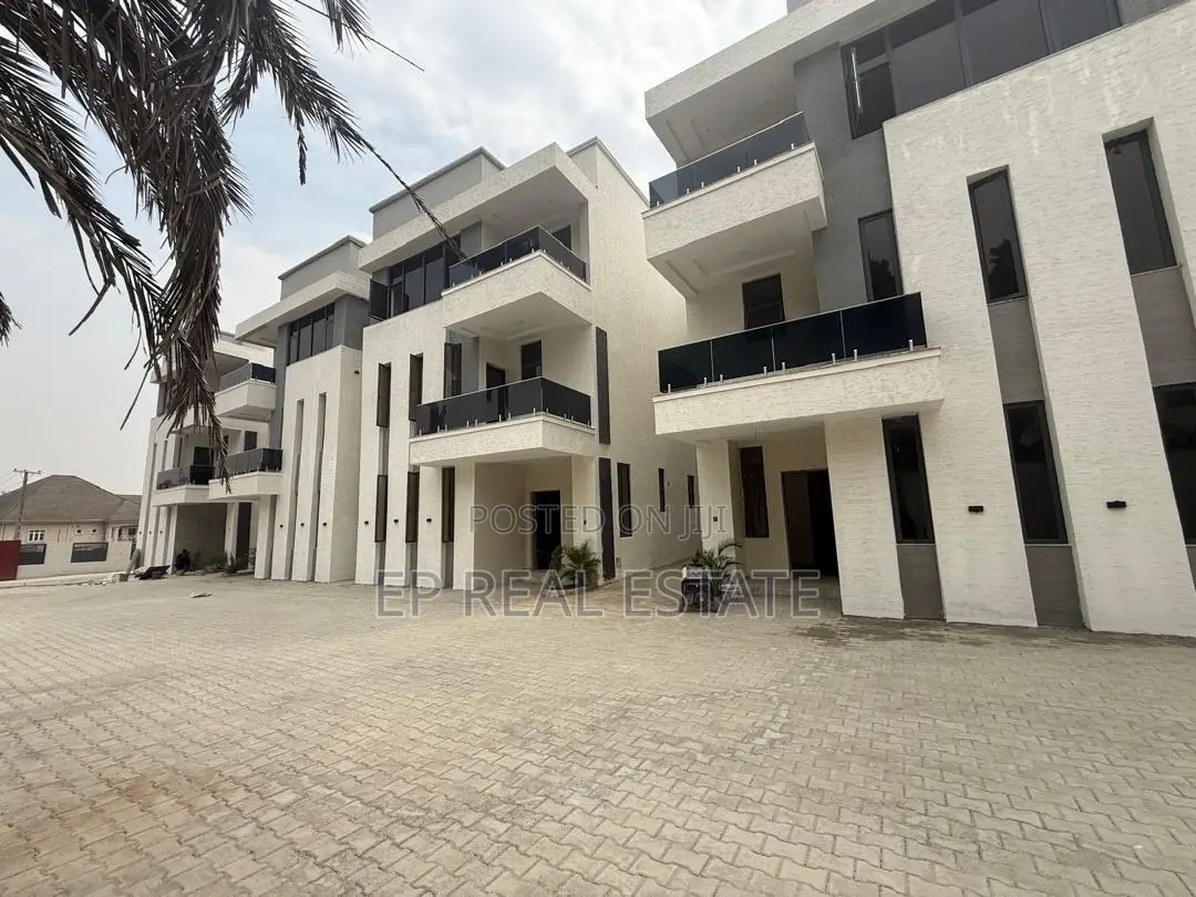 4bdrm Duplex in Asokoro for sale in Asokoro