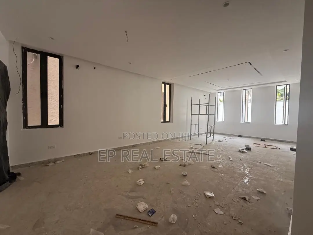 4bdrm Duplex in Asokoro for sale in Asokoro