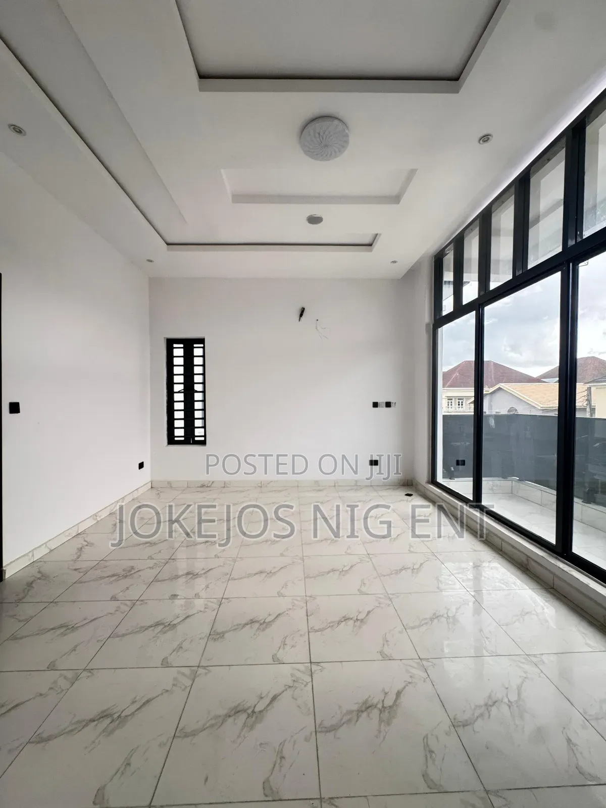 4bdrm Duplex in Osapa London Lekki for sale in Osapa london