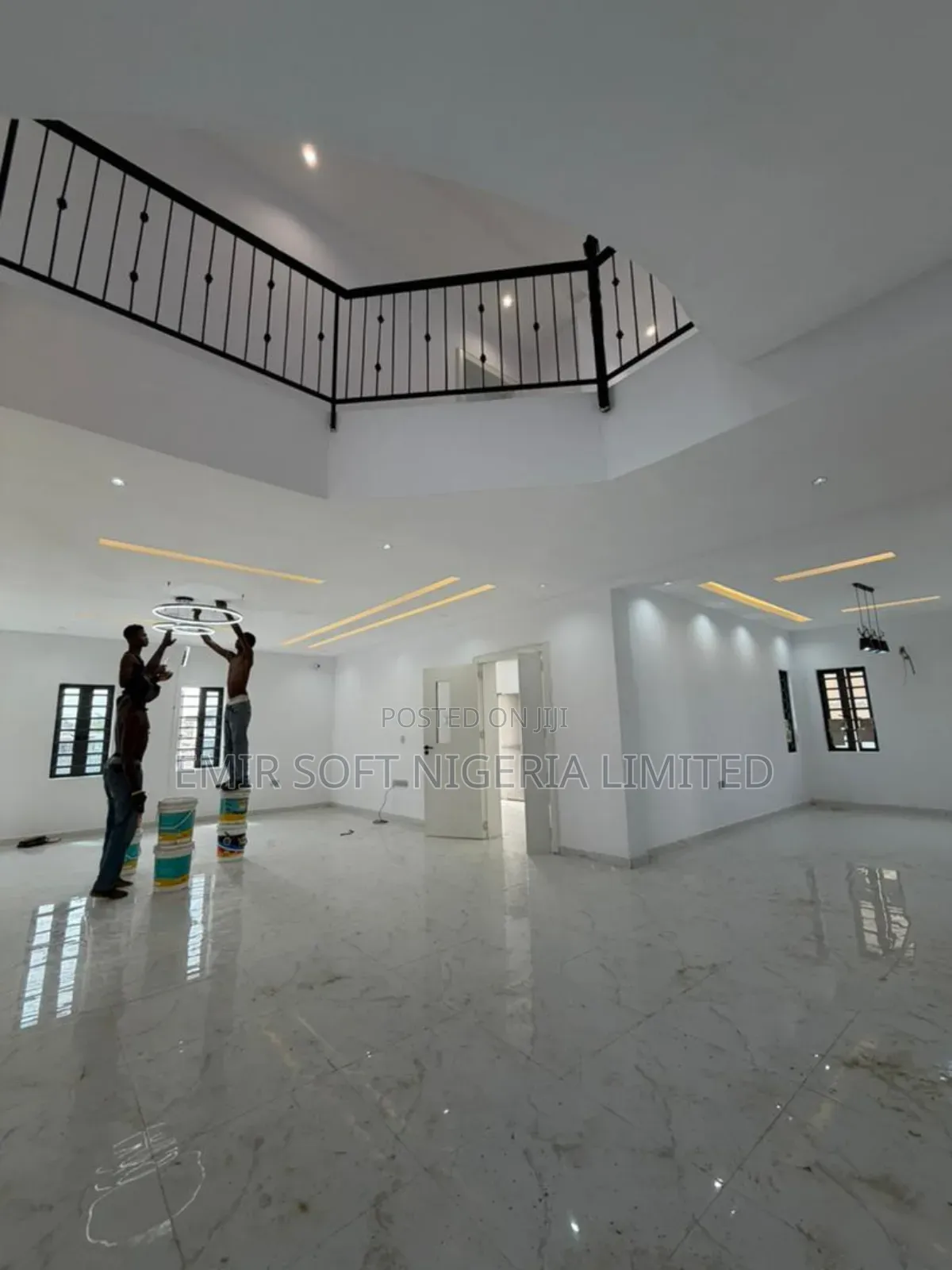 4bdrm Duplex in Oluyole Estate for sale in Oluyole Estate