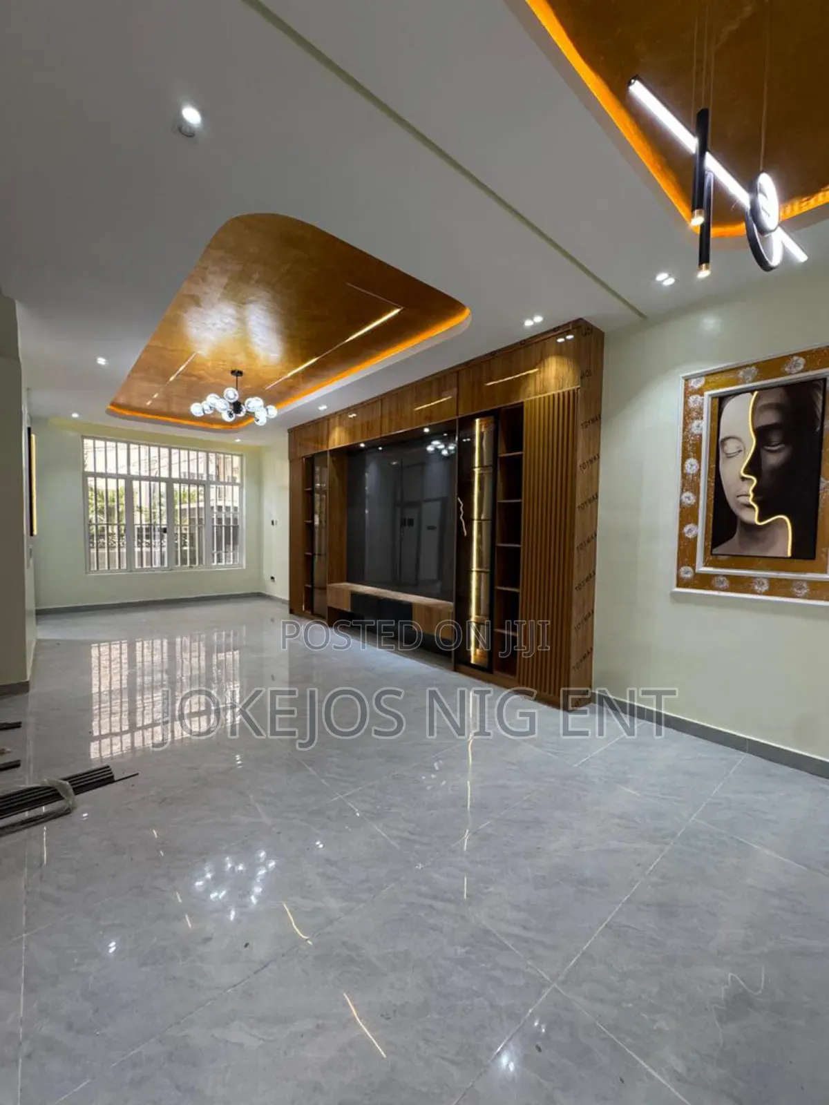 5bdrm Duplex in Osapa London Lekki for sale in Osapa london