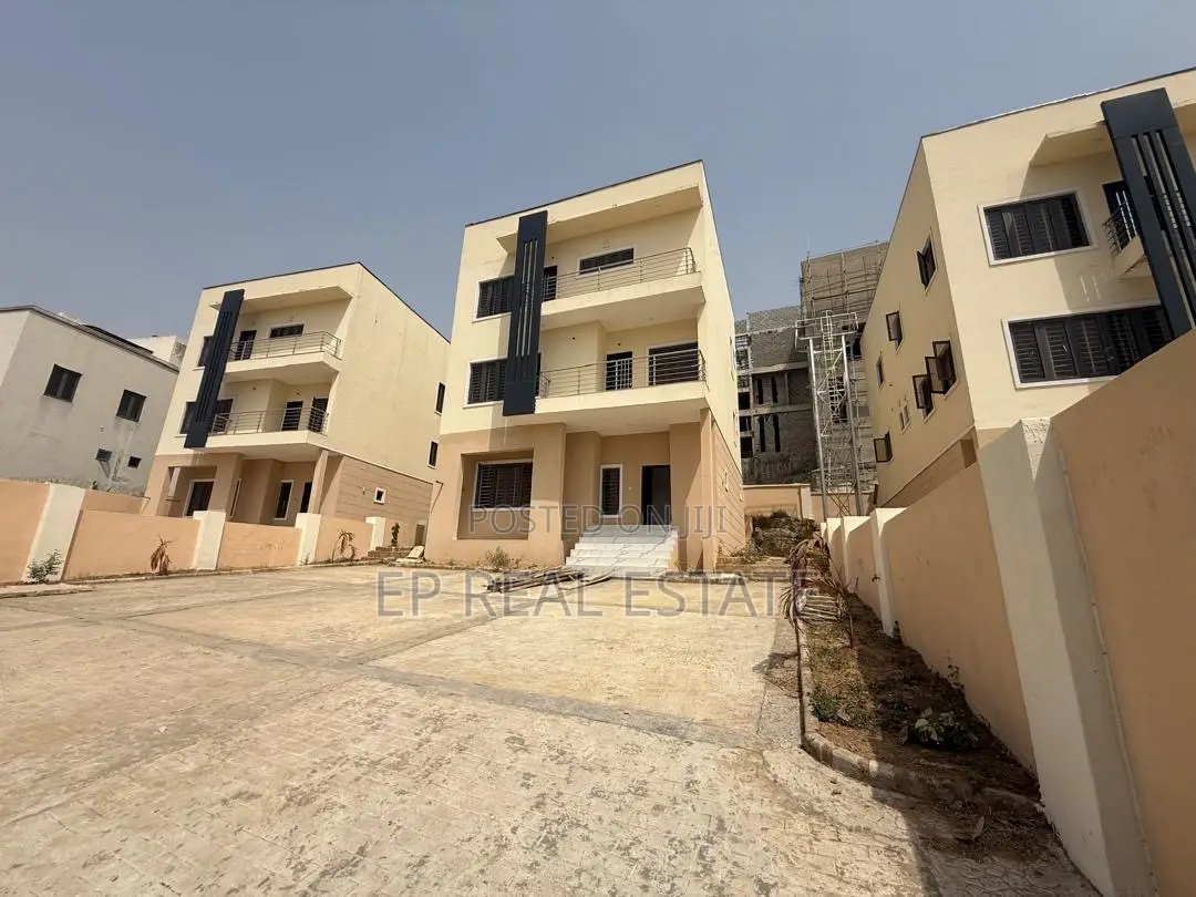 5bdrm House in Guzape District for sale in Guzape District