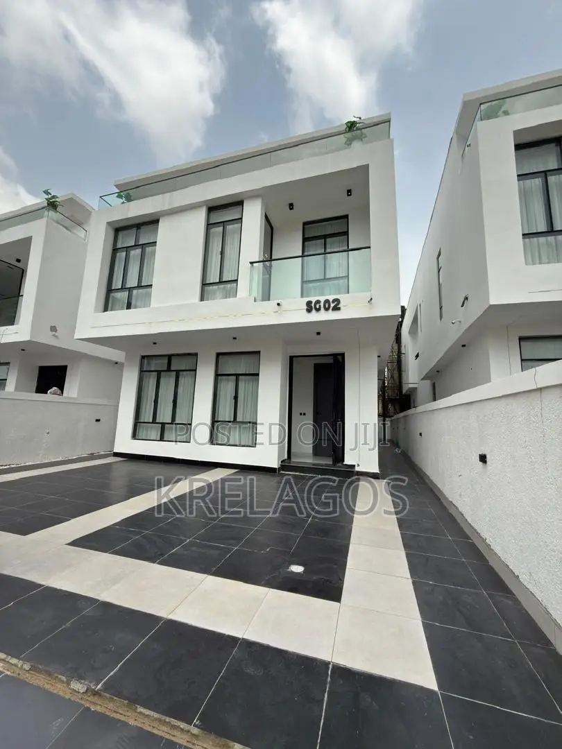 5bdrm Duplex in Chevron for sale in Chevron