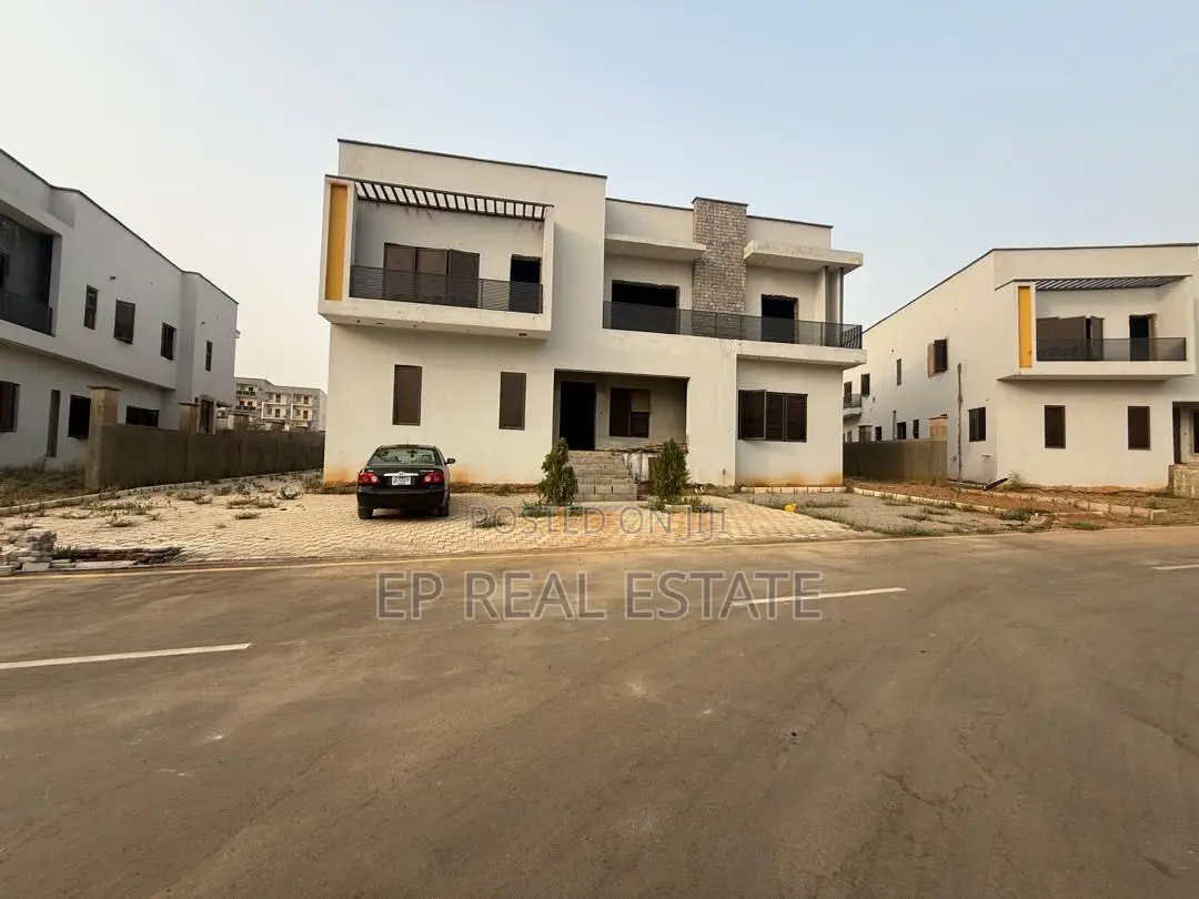 7bdrm Villa in Katampe (Main) for sale in Katampe (Main)