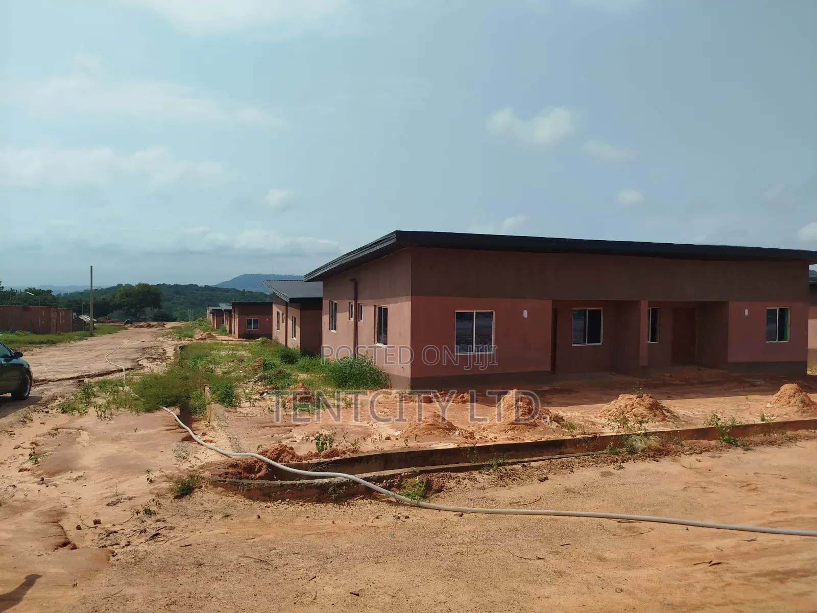 4bdrm Bungalow in Beside Sunrise for sale in Enugu