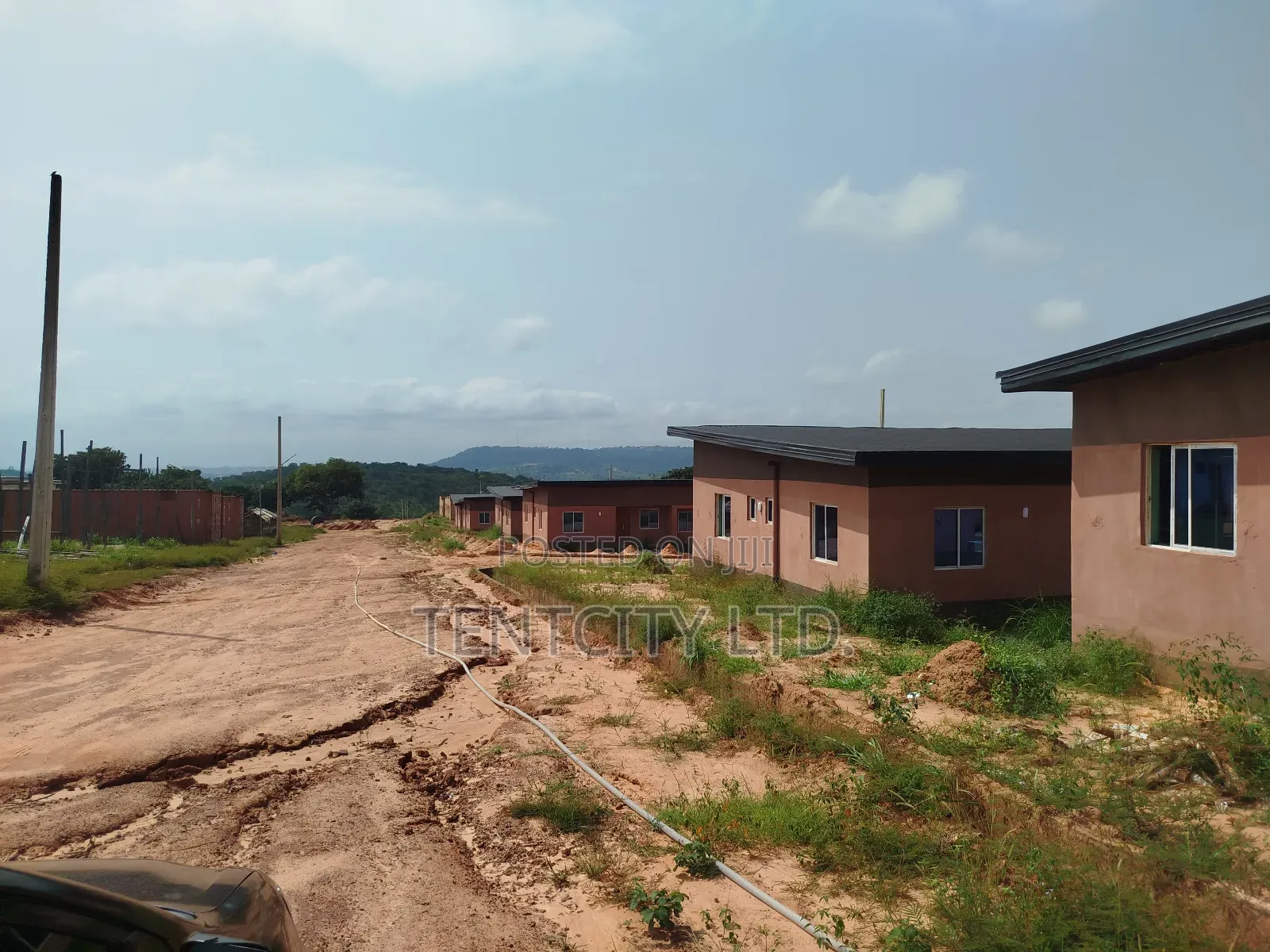 4bdrm Bungalow in Beside Sunrise for sale in Enugu