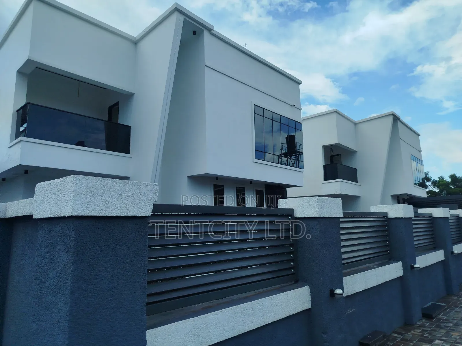 5bdrm Duplex in Thinker'S Corner, Enugu for sale in Enugu