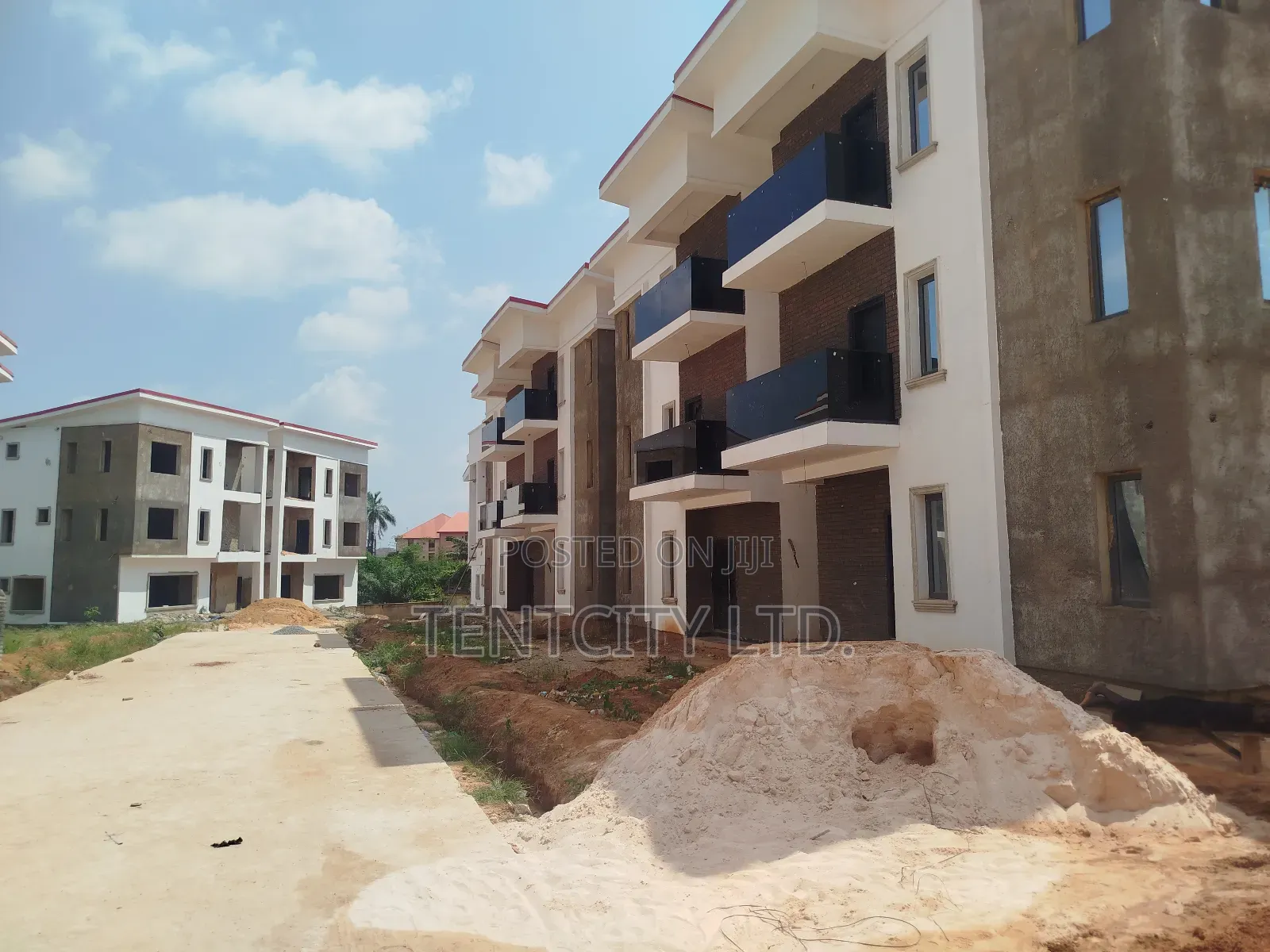 5bdrm Duplex in Shalom Estate, Enugu for sale in Enugu