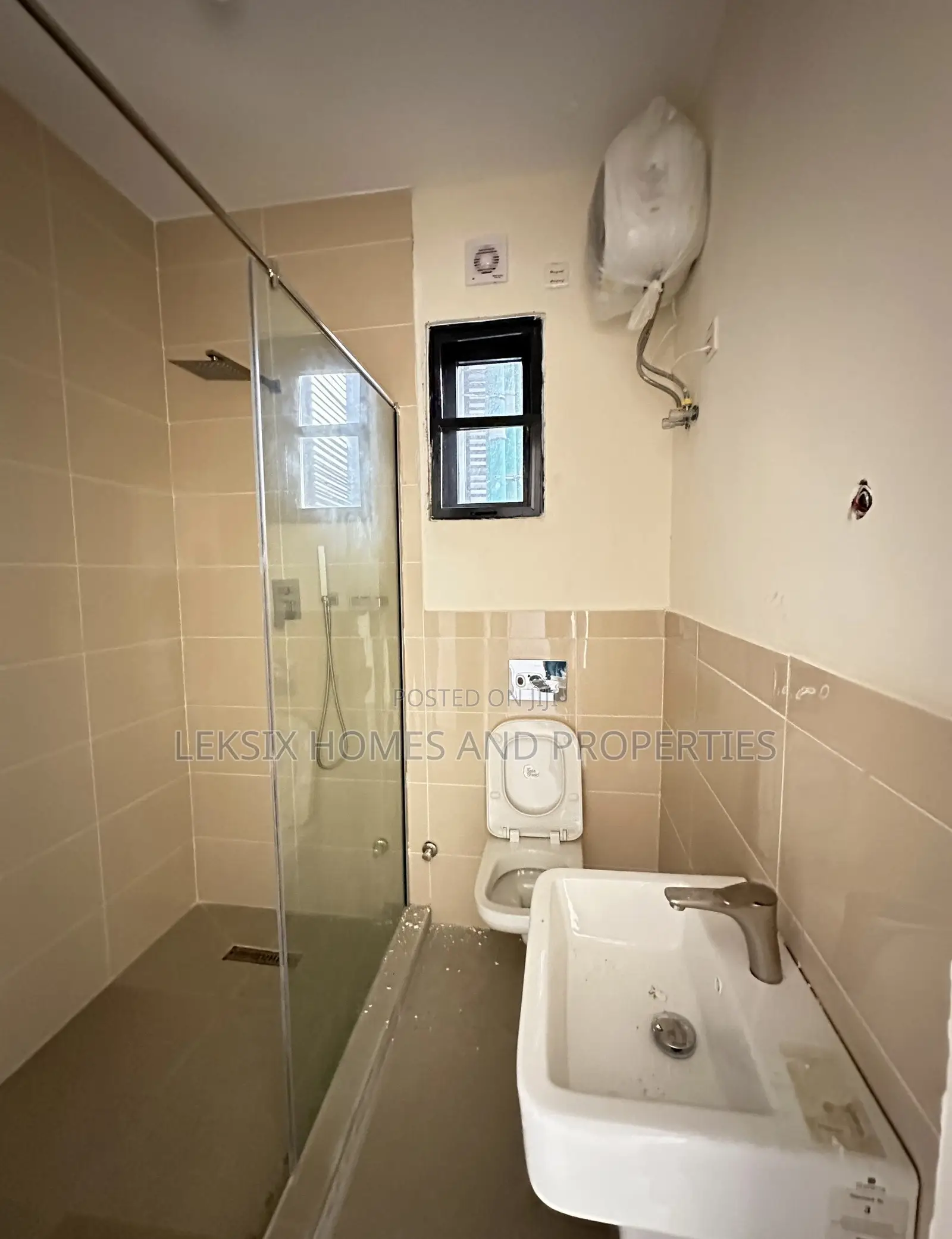3bdrm Apartment in A Well Secured, Lekki Phase 1 for sale in Lekki Phase 1