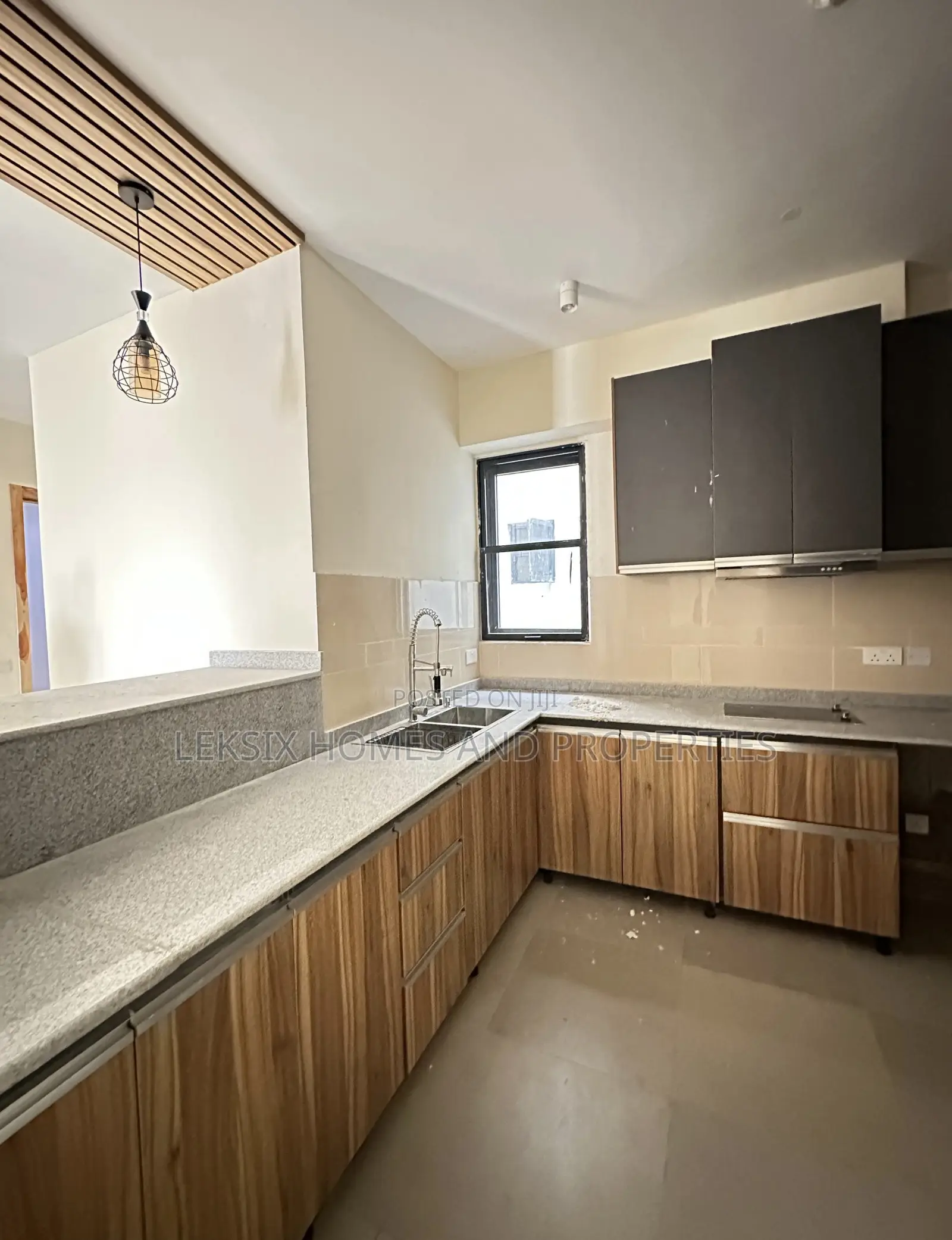 2bdrm Apartment in A Well Secured, Lekki Phase 1 for sale in Lekki Phase 1