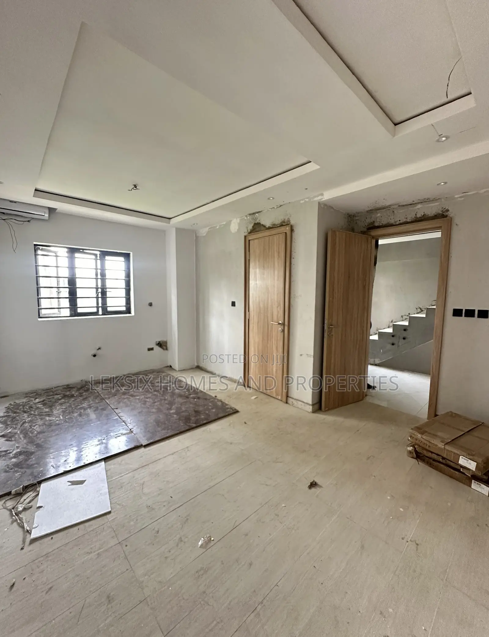 4bdrm Townhouse/Terrace in A Well Secured, Victoria Island Extension in Victoria Island Extension