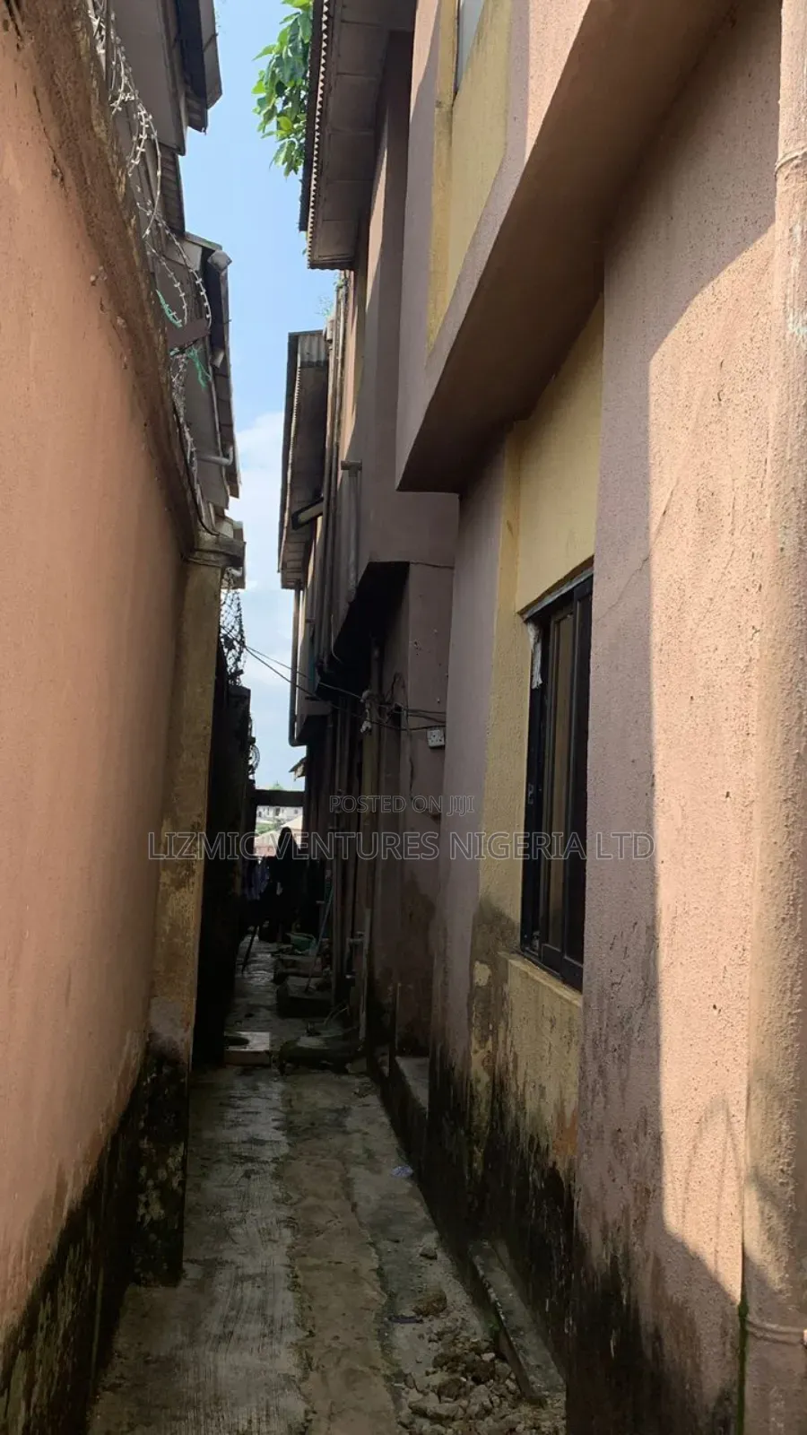 3bdrm Block of Flats in Igando for sale in Igando / Ikotun/Igando