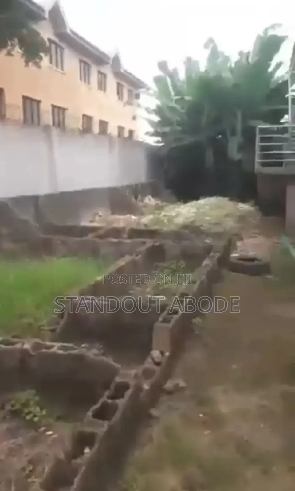 3bdrm Block of Flats in Run Estate, Igando / Ikotun/Igando for sale in Igando / Ikotun/Igando