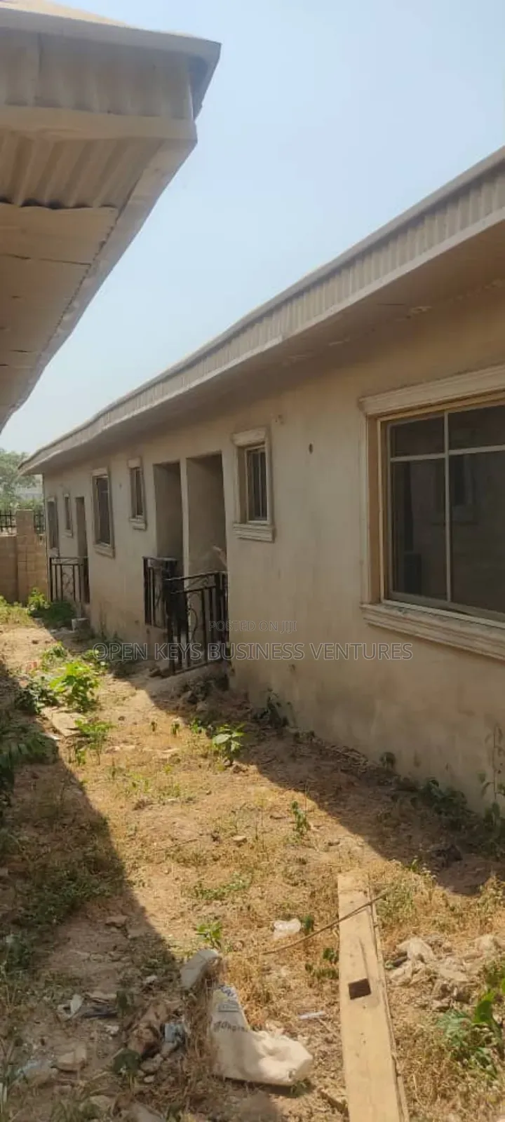 2bdrm Block of Flats in Kasumu Off Akala for sale in Akala Express