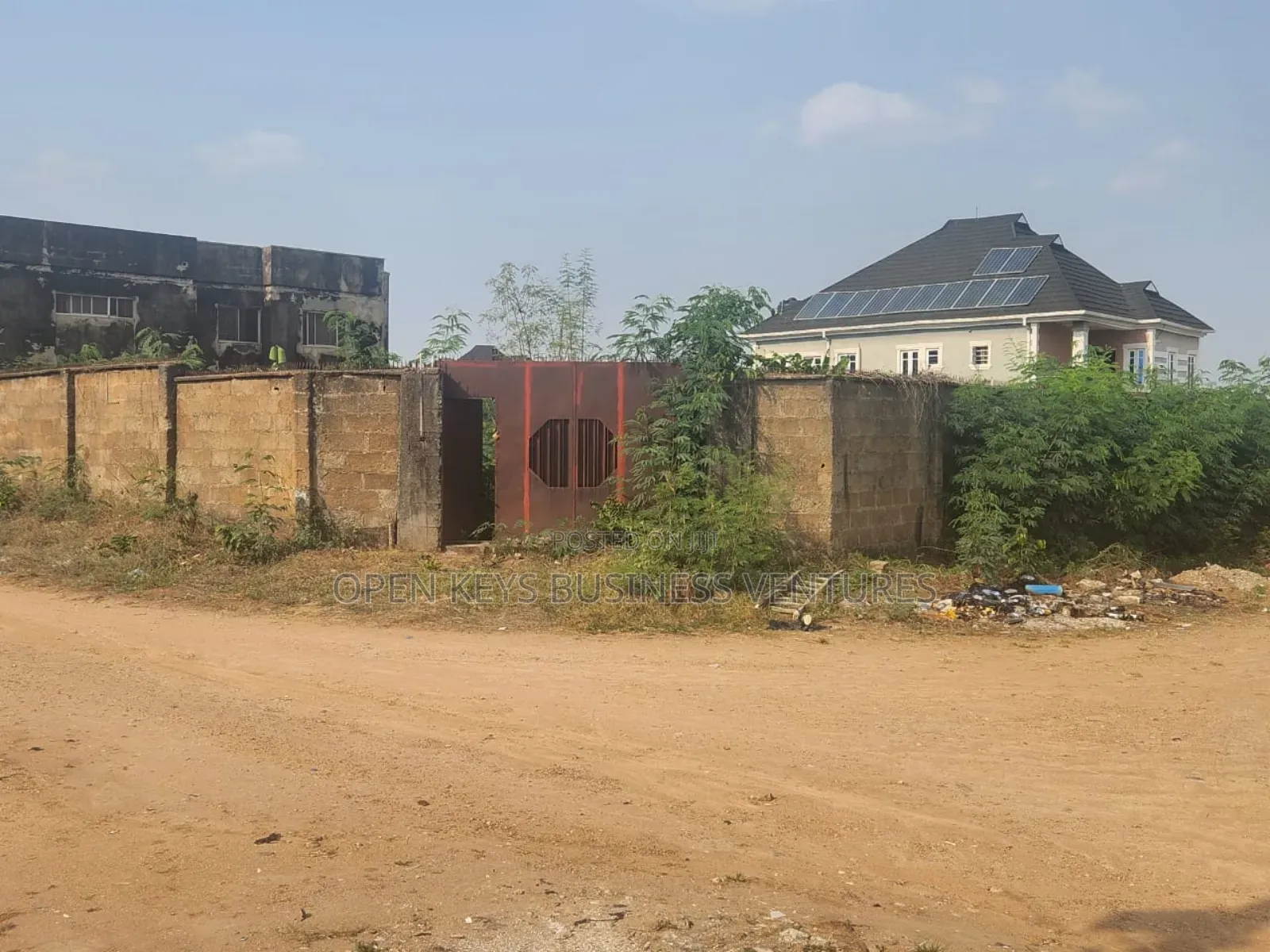 877sqm of Fully Fenced and Gated in Akala Express