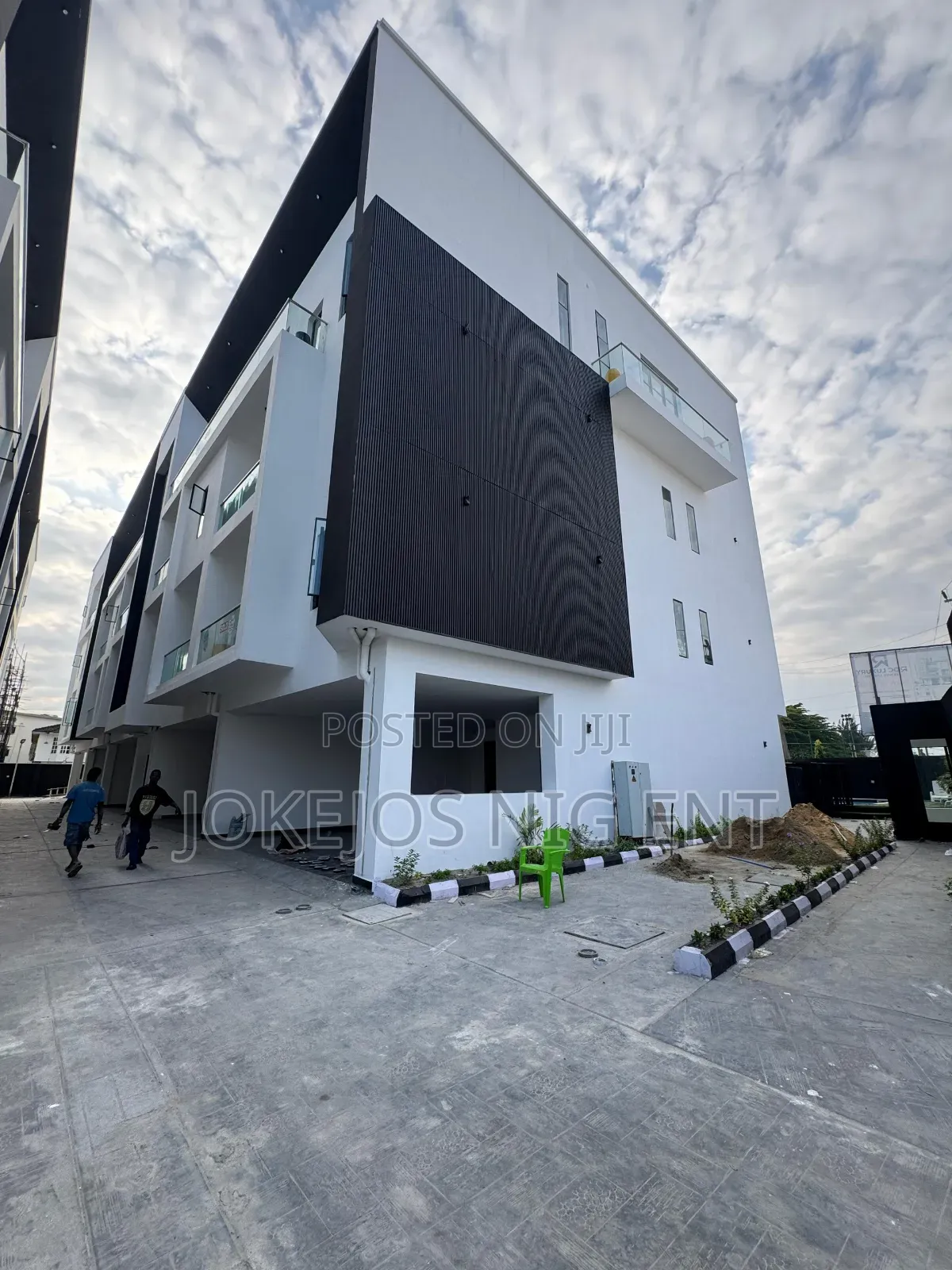 4bdrm Townhouse/Terrace in Ikate for sale in Ikate