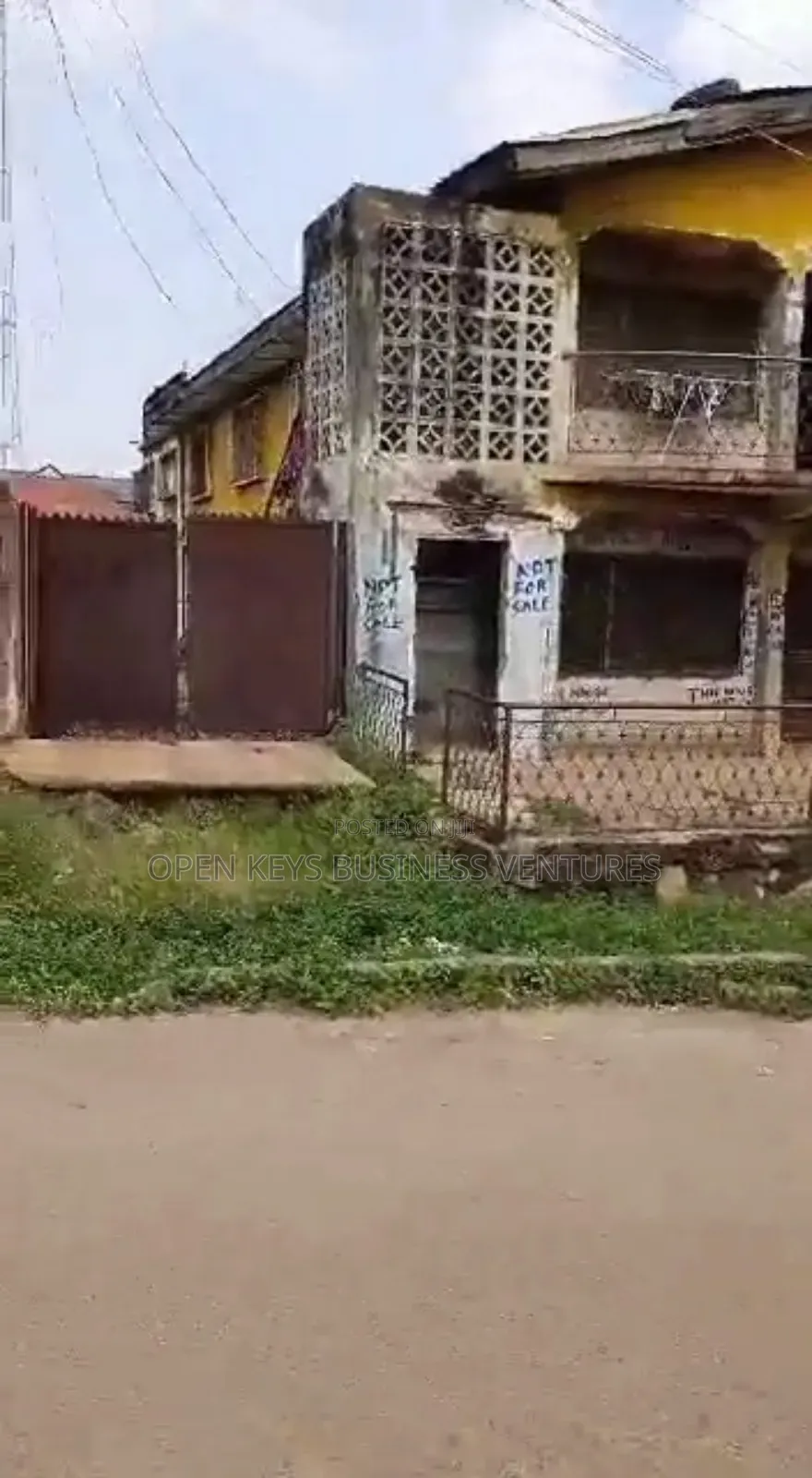 16bdrm House in Old Ife Road, Alakia for sale in Alakia