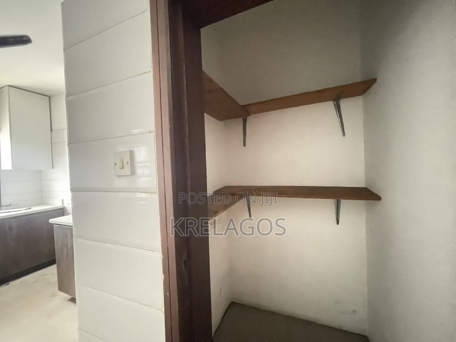 4bdrm Townhouse/Terrace in Chevron for sale in Chevron
