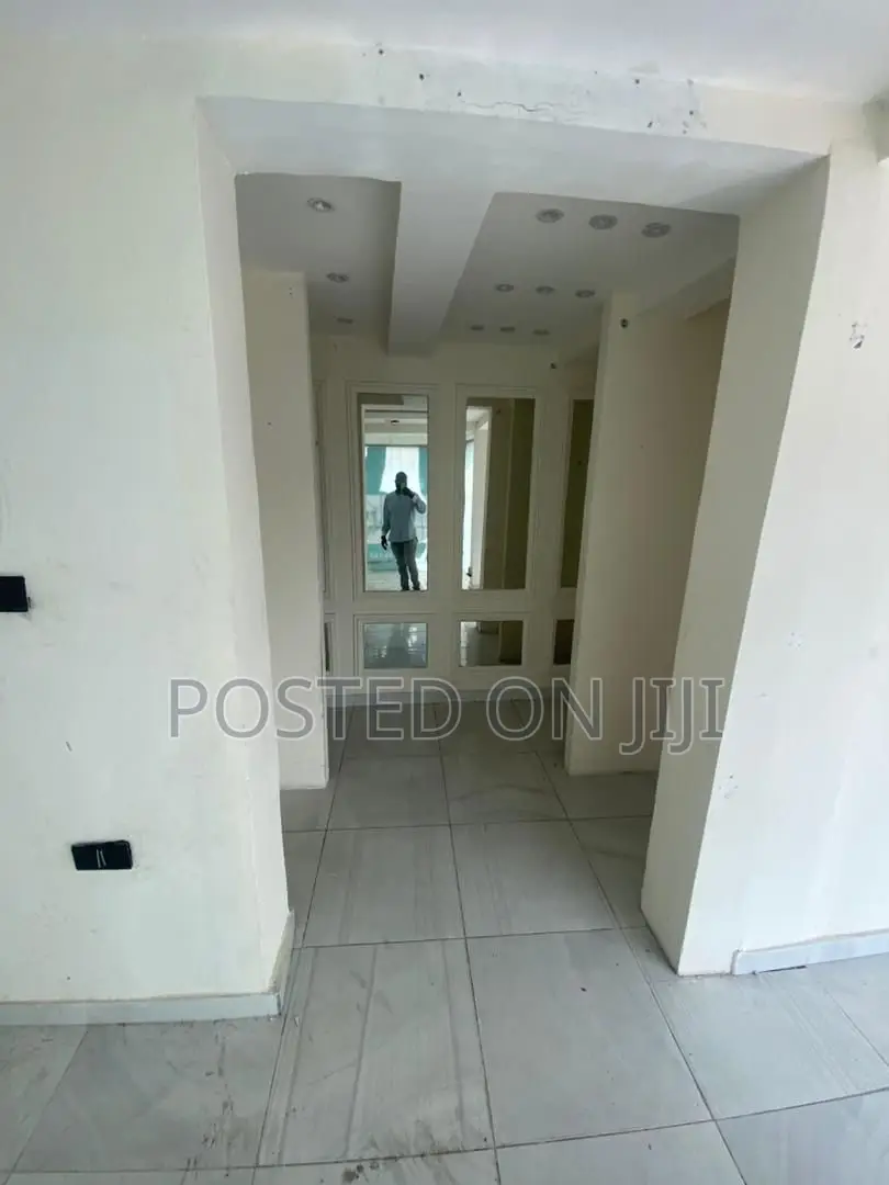1bdrm House in Lekki Phase 1 For for rent in Lekki Phase 1