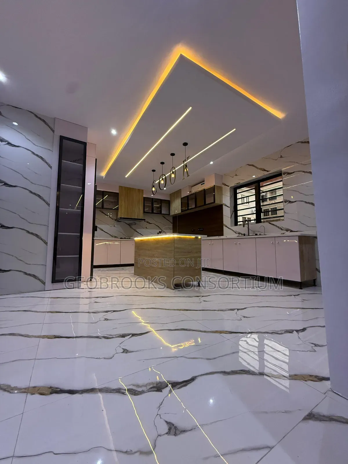 5bdrm House in Engr Lere Adigun Gra, Basorun for sale in Basorun