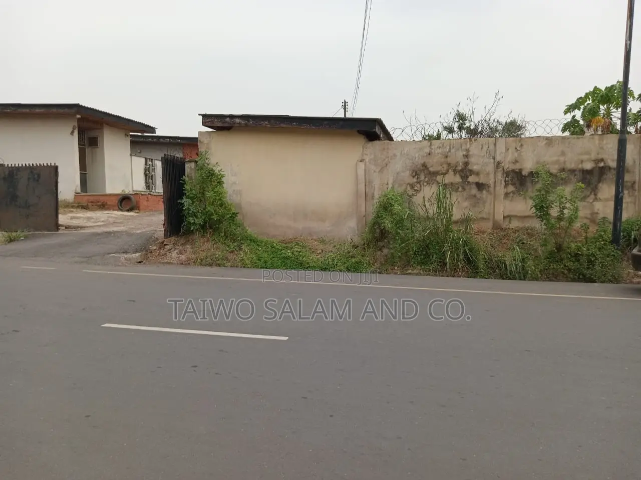 3400sqm of Land With Structure in Bodija