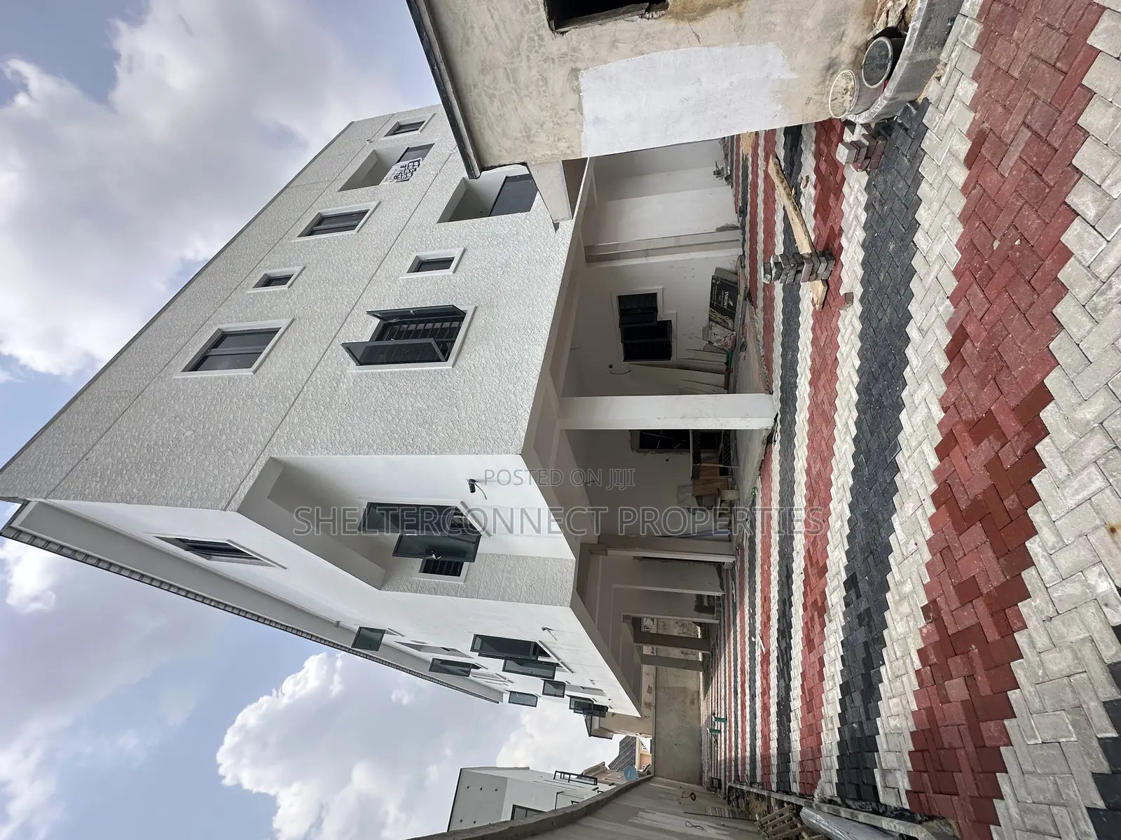 3bdrm Maisonette in Ajah for sale in Ajah