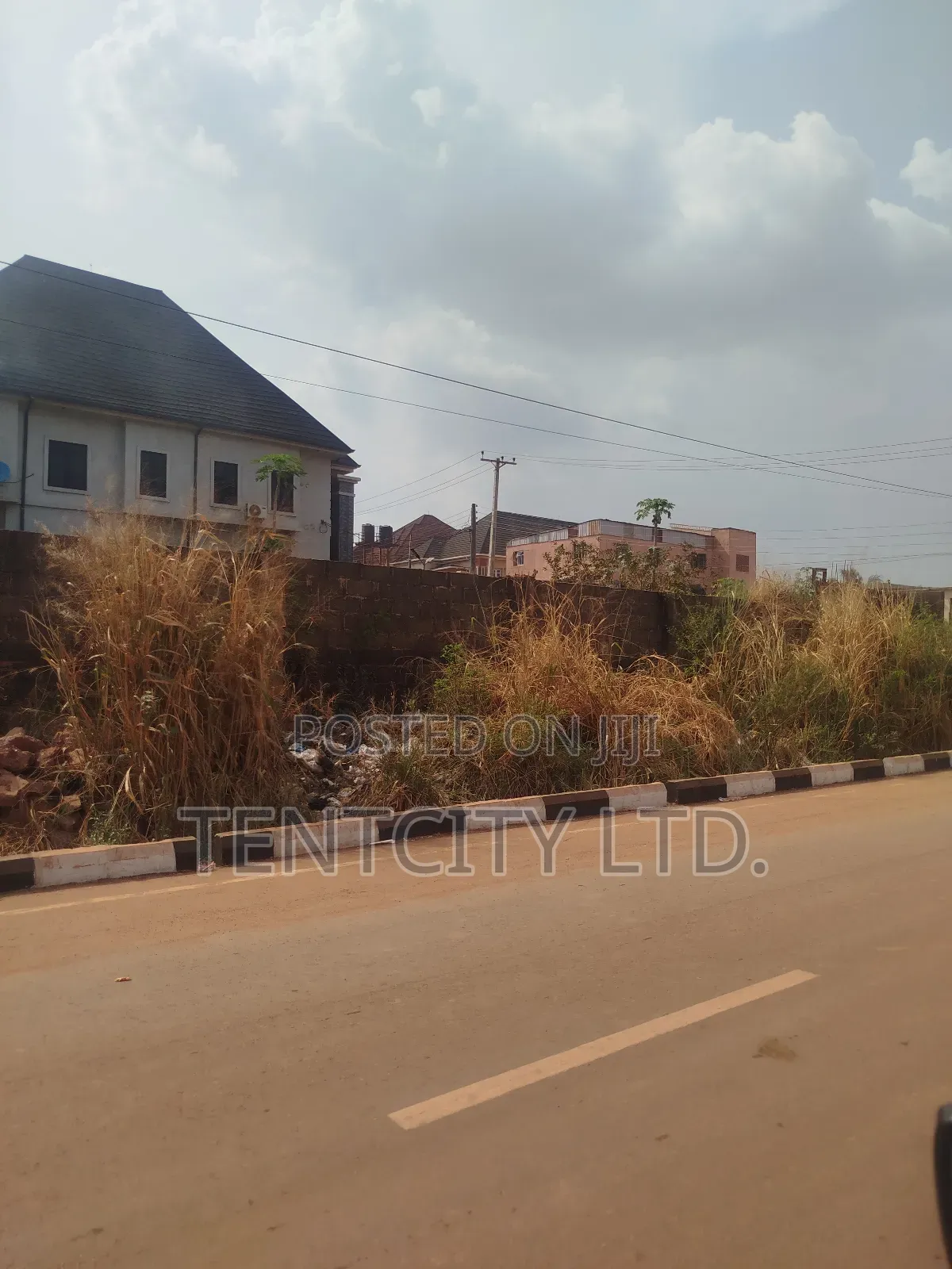 490sqm Fenced Gated at Pennocks Bus Stop Old Airport Road in Enugu