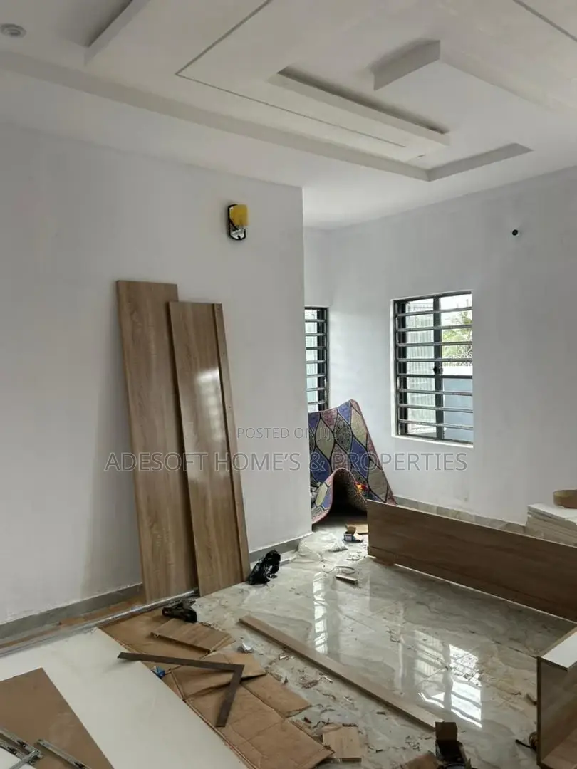 3bdrm Bungalow in Ahoyaya Estate, Jericho for sale in Jericho
