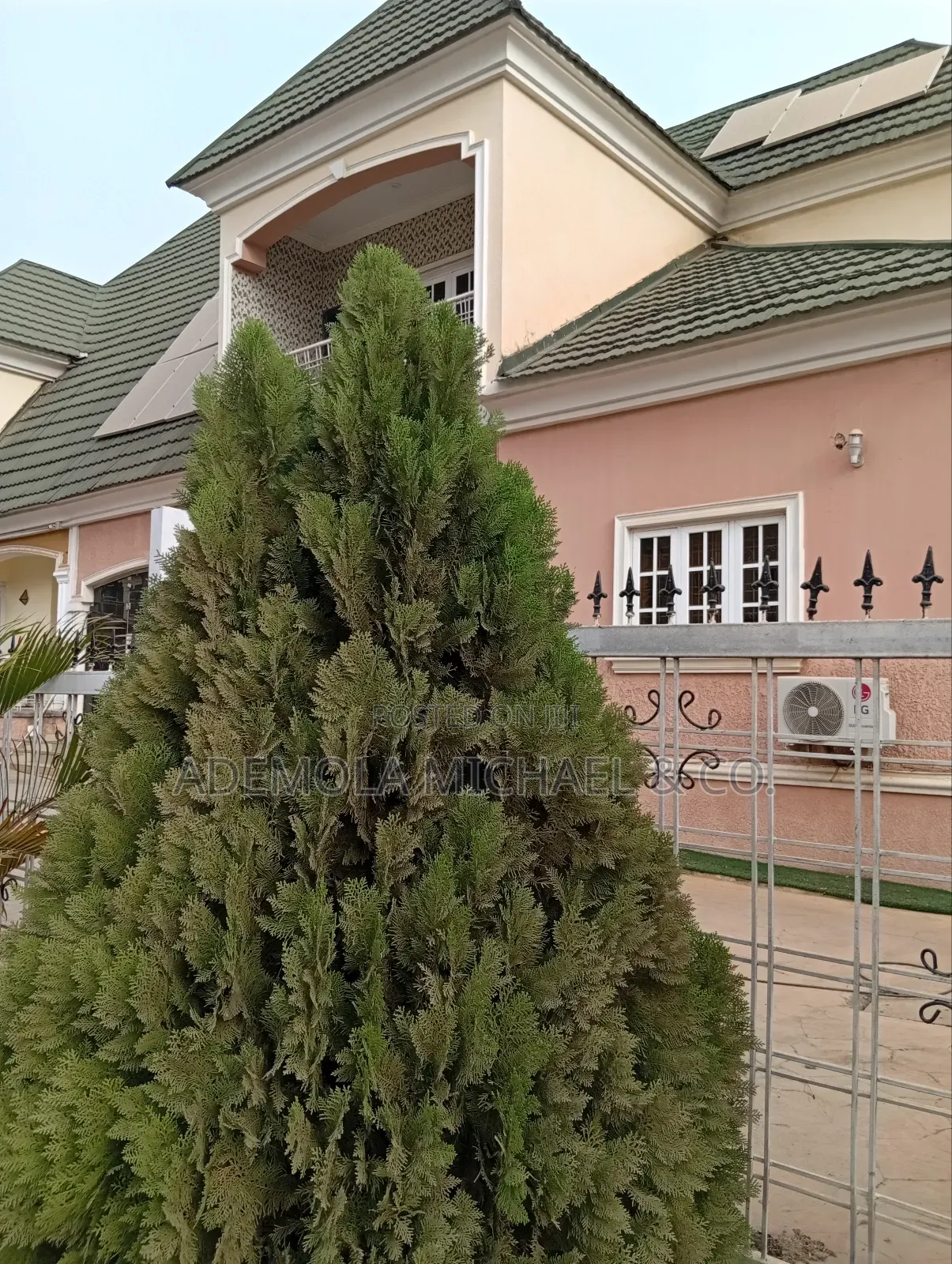 5bdrm Penthouse in River Park Estate, Lugbe District for sale in Lugbe District
