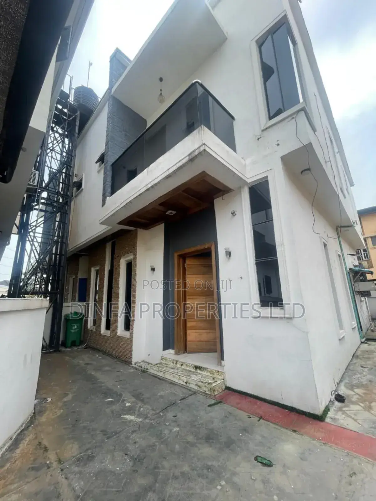 4bdrm Duplex in Ikota for rent in Ikota