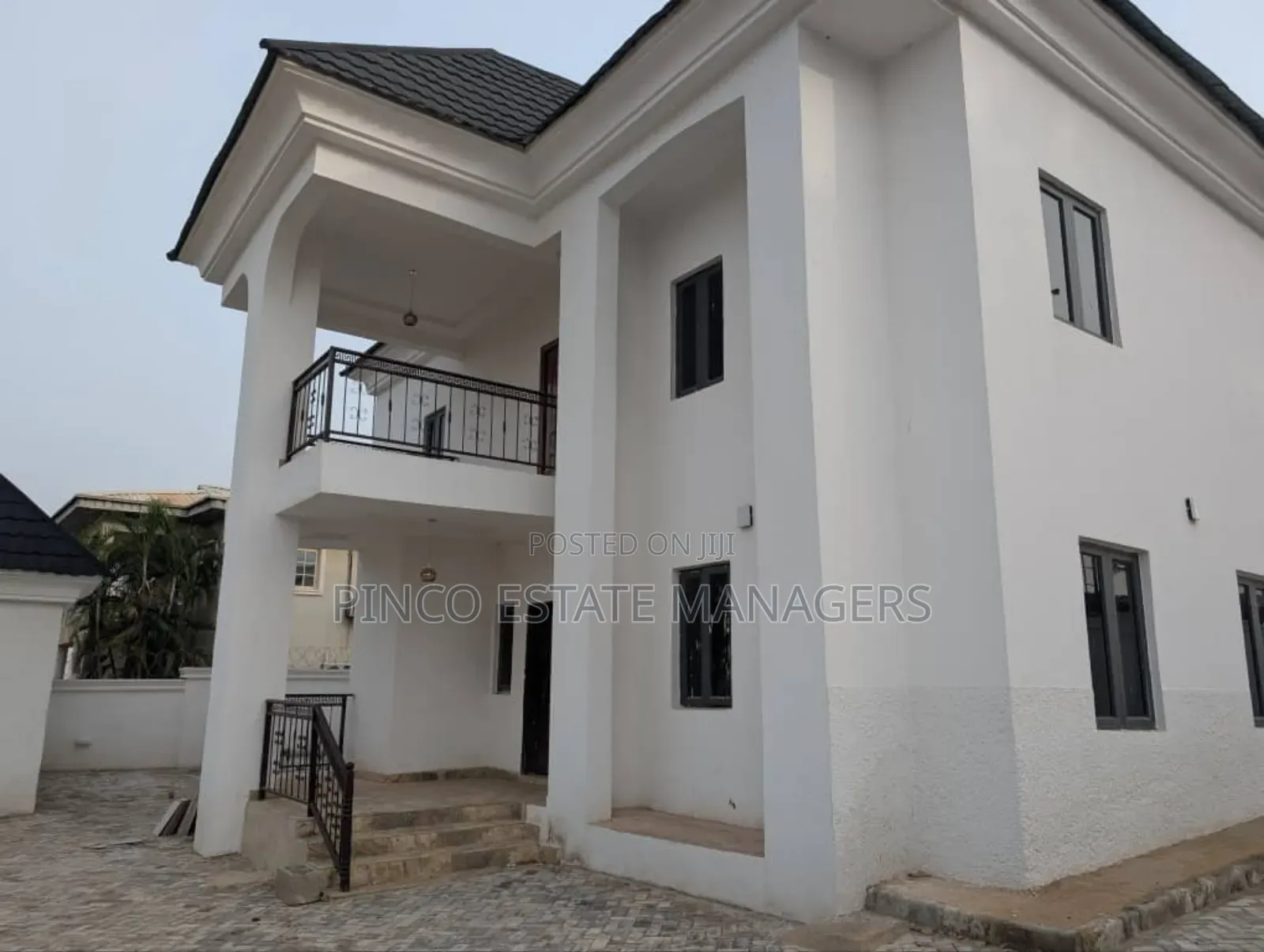 5bdrm Duplex in Efab City Estate, Life Camp for sale in Life Camp