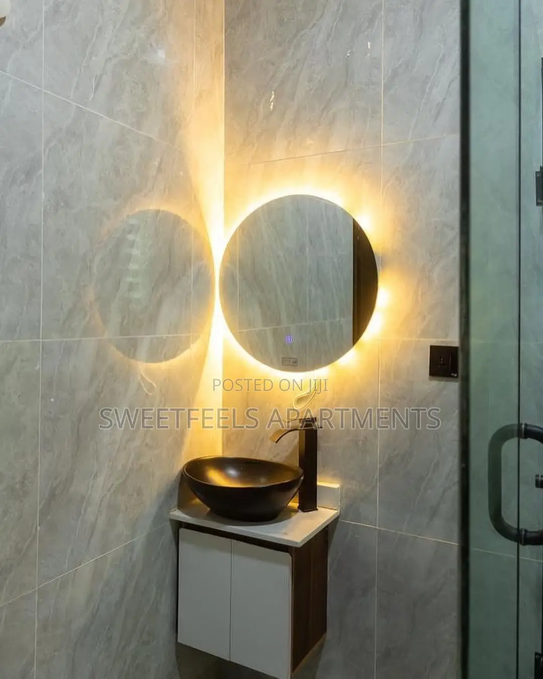 Furnished 2-Bedroom Apartment Available for Short and Long Stays. in Lekki Phase 1
