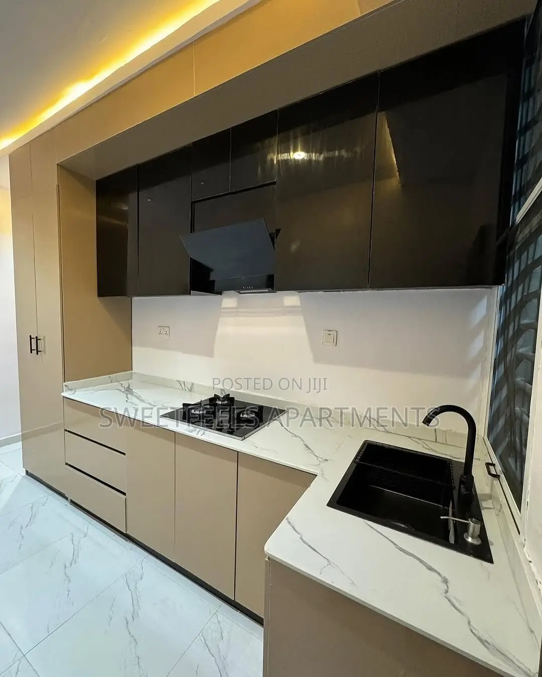 Furnished 2-Bedroom Apartment Available for Short and Long Stays. in Lekki Phase 1